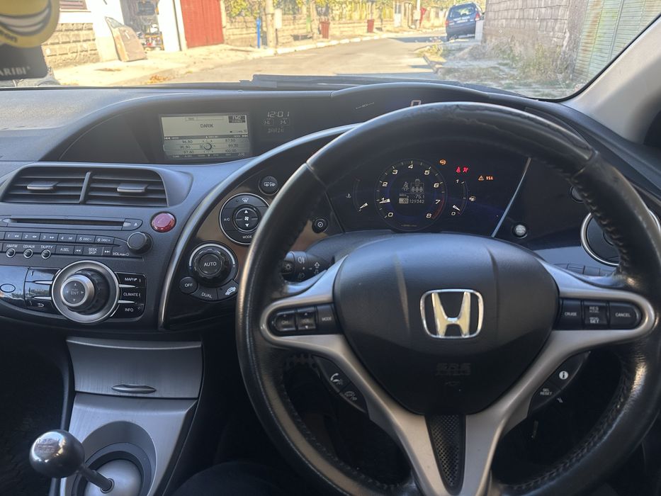 Honda Civic 1.8 v-tec на части.!