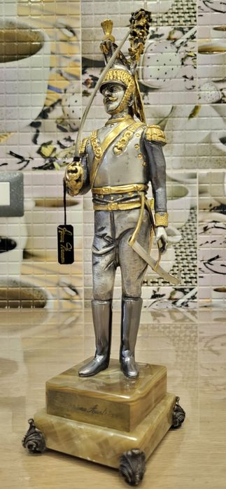 Statuie bronz ofițer