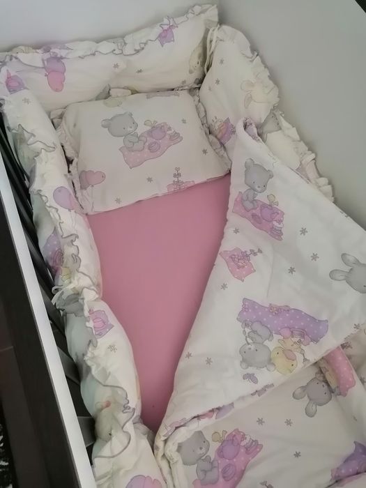 Обиколник за бебешко легло