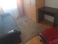 Inchiriez o camera in apartament cu 3 camere-150 eur/luna