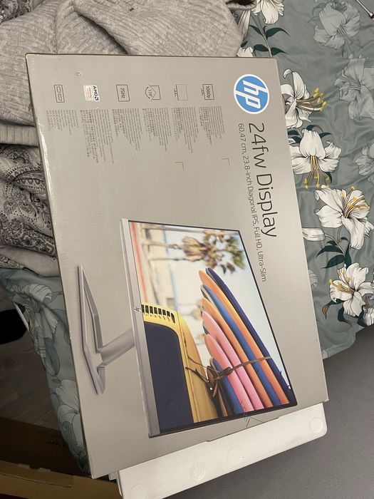 Монитор почти новый Hp 24FW Full комплект