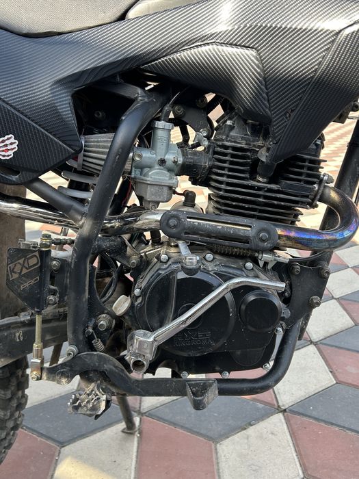 vand sau schimb cross kxd 150cc.