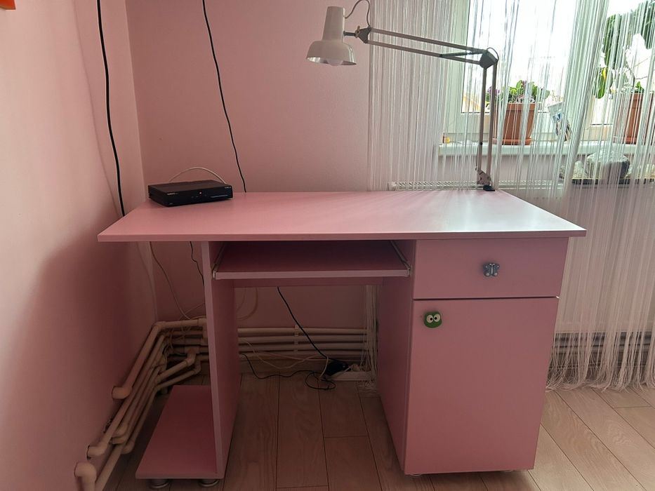 Vând mobila domnișoare