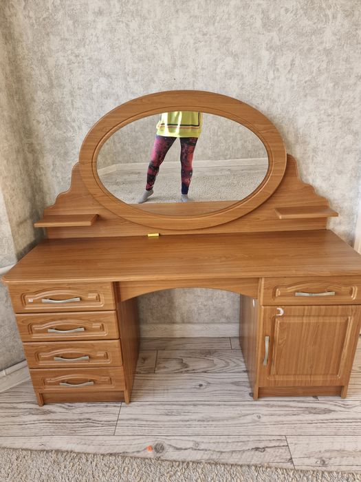 Трюмо в отличном