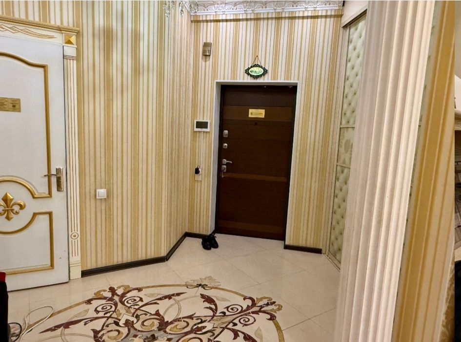 *4/3/9. НОВОСТРОЙКА 135 м². Golden House