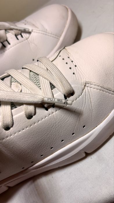 Adidași OnCloud "The Roger”, albi, damă, mărimea 37.