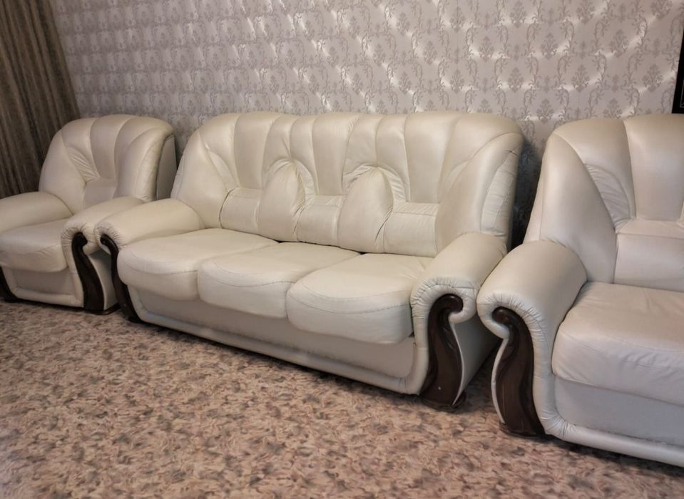 Диван с креслами