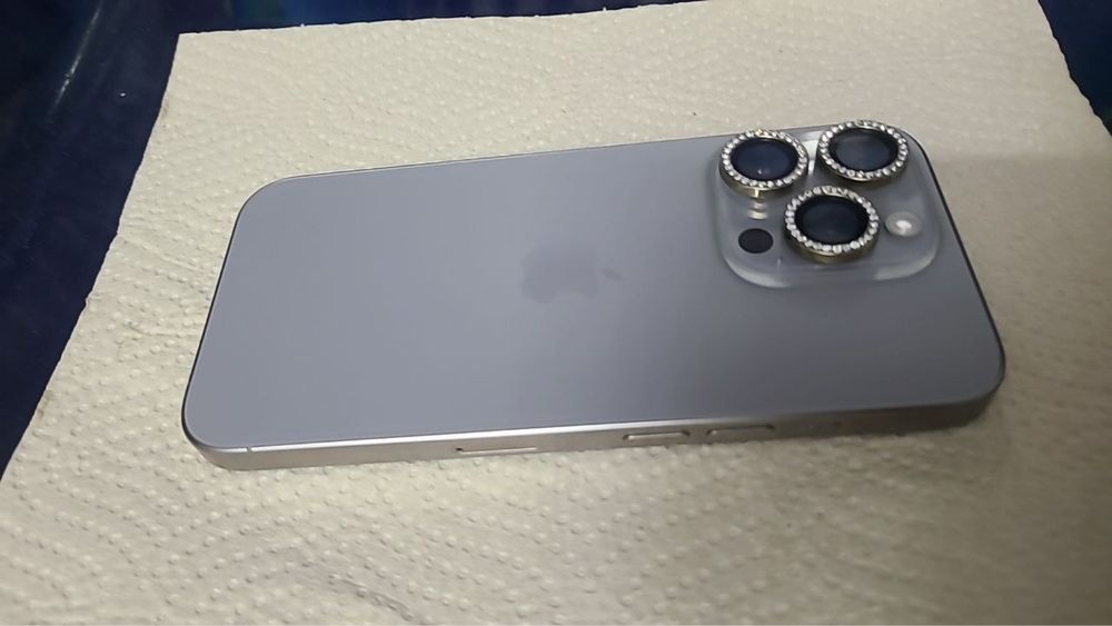 IPhone 15 pro 128 gb 86%  800$