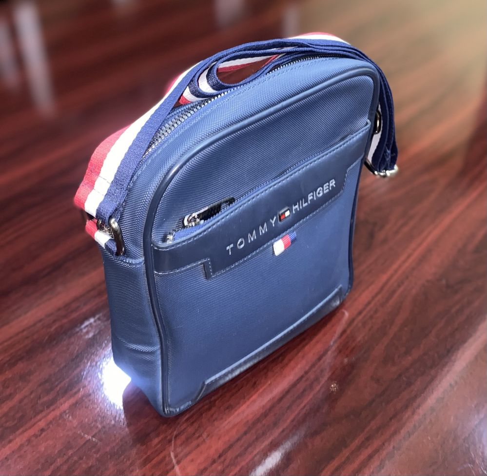 Tommy hilfiger sumka