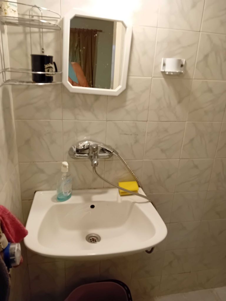 Дава се под наем  в Пловдив, Център - 16 кв.м за 91.8 € - Снимка #3