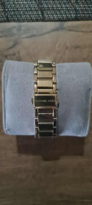 Ceas Michael Kors nou cu eticheta