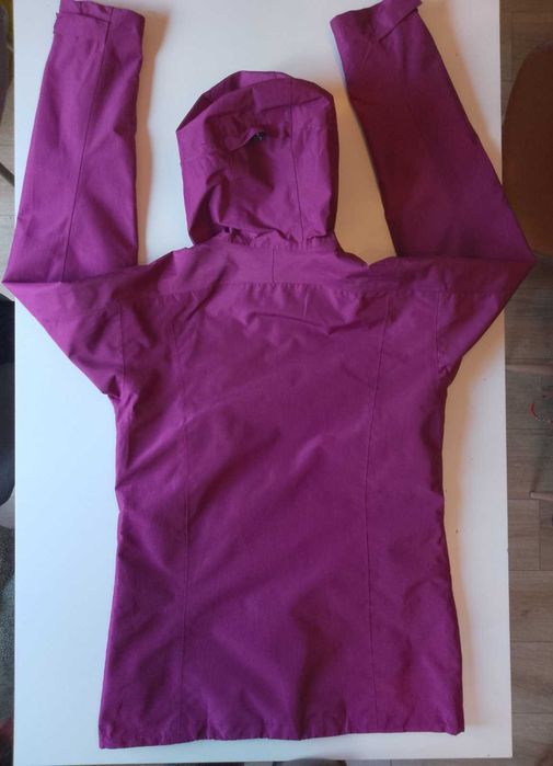 Оригинална дамска трекинг мембрана  ,яке