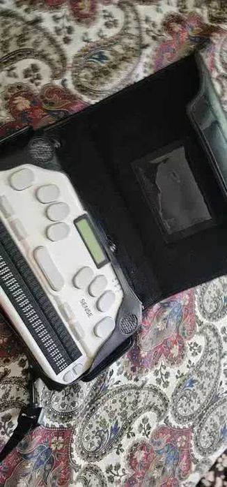 aparat braille pentru comunicare nevazatori  braille sense u2