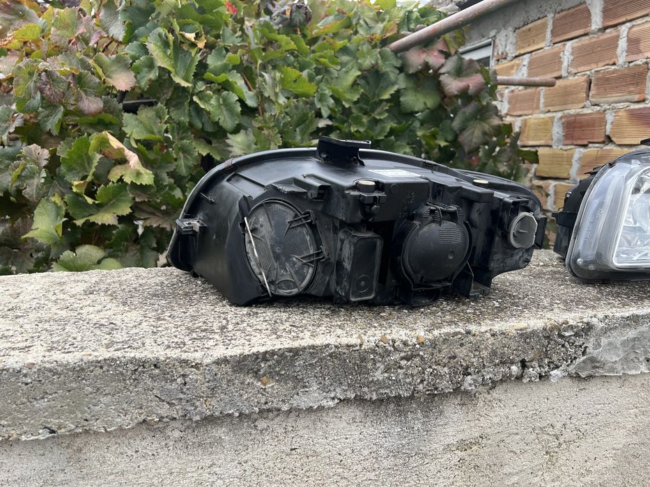 Фарове за Audi A4 B7 комплект