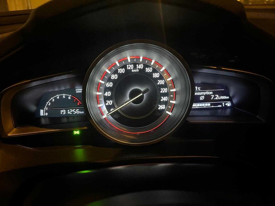 Vand Mazda 3 Skyactive Benzina 2015