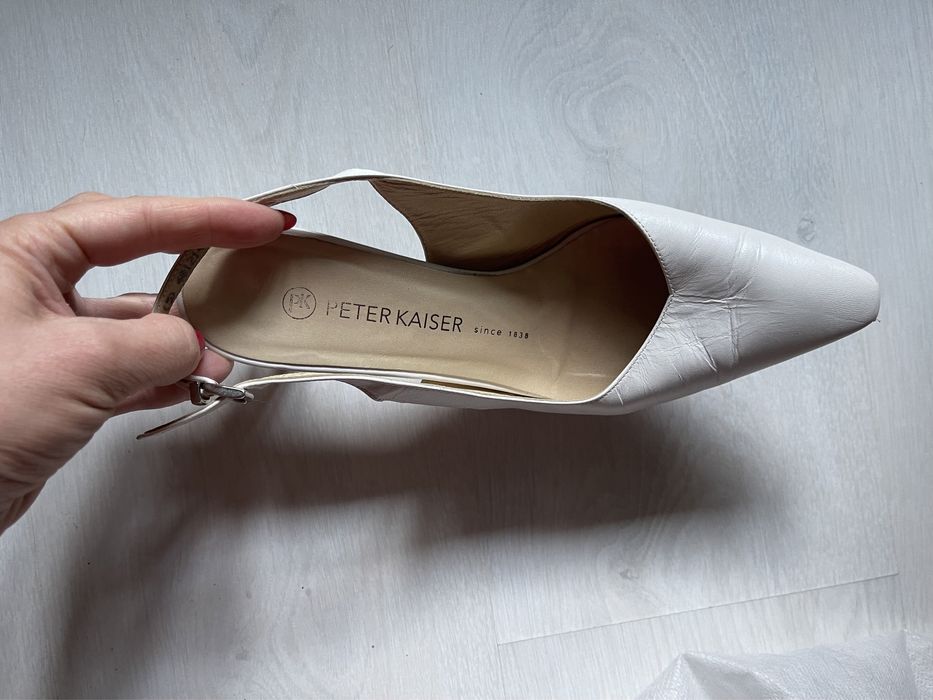 Продавам оригинални обувки Peter Kaiser размер 38