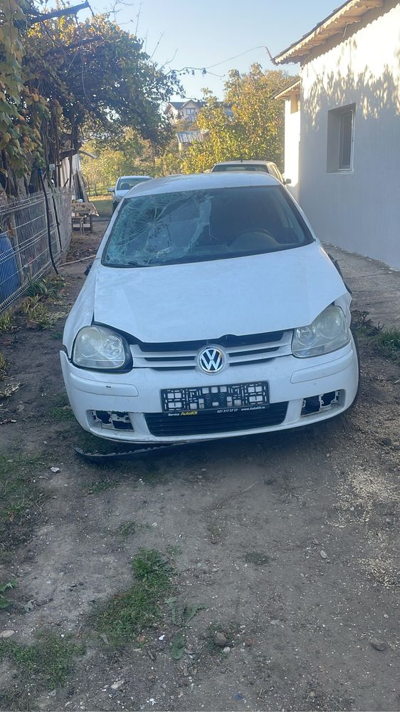 Dezmbembrez golf 5
