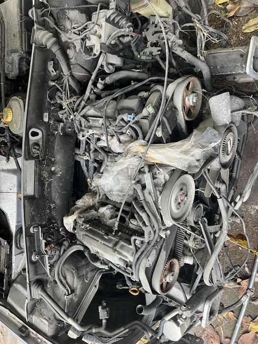 Ауди А6 Б5 на части