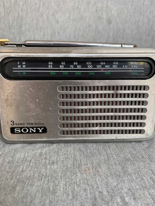 старо радио Sony TFM 6100L