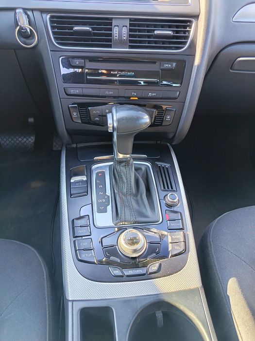 Vând Audi a4 quoatrro