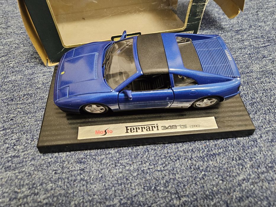 Machete Die-cast Model scala 1:24 Bburago Maisto Colectie Clasice + F1