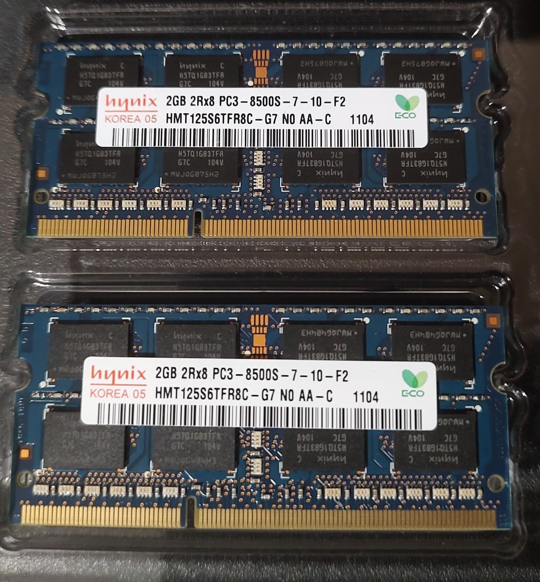 Plăcuțe 2 x 2gb DDR3 1066 Mhz