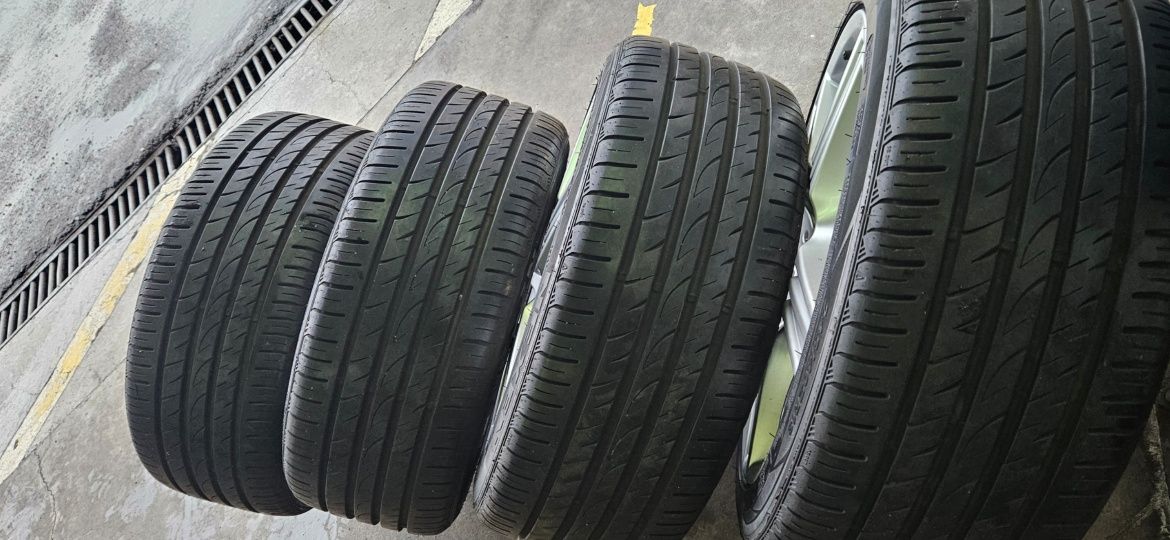 Jante Mercedes 18 E W212 4Matic 245 40 18 Nexen vara 7,5 mm