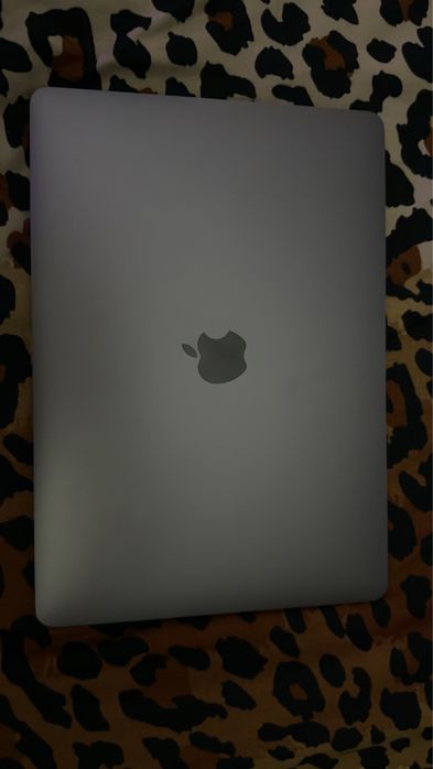 Macbook Pro 2019, space grey