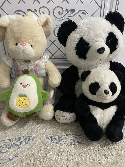 Мягкие игрушки, бу в отличном состояний. Цена 3000 общий.