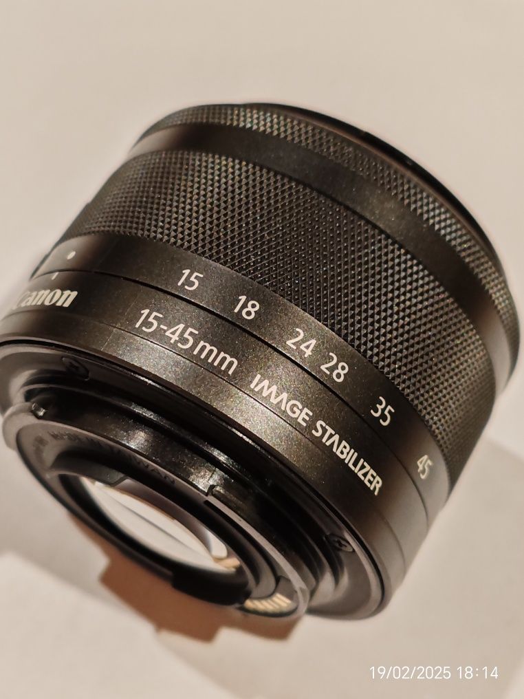 Canon EF-M 15-45 IS STM
