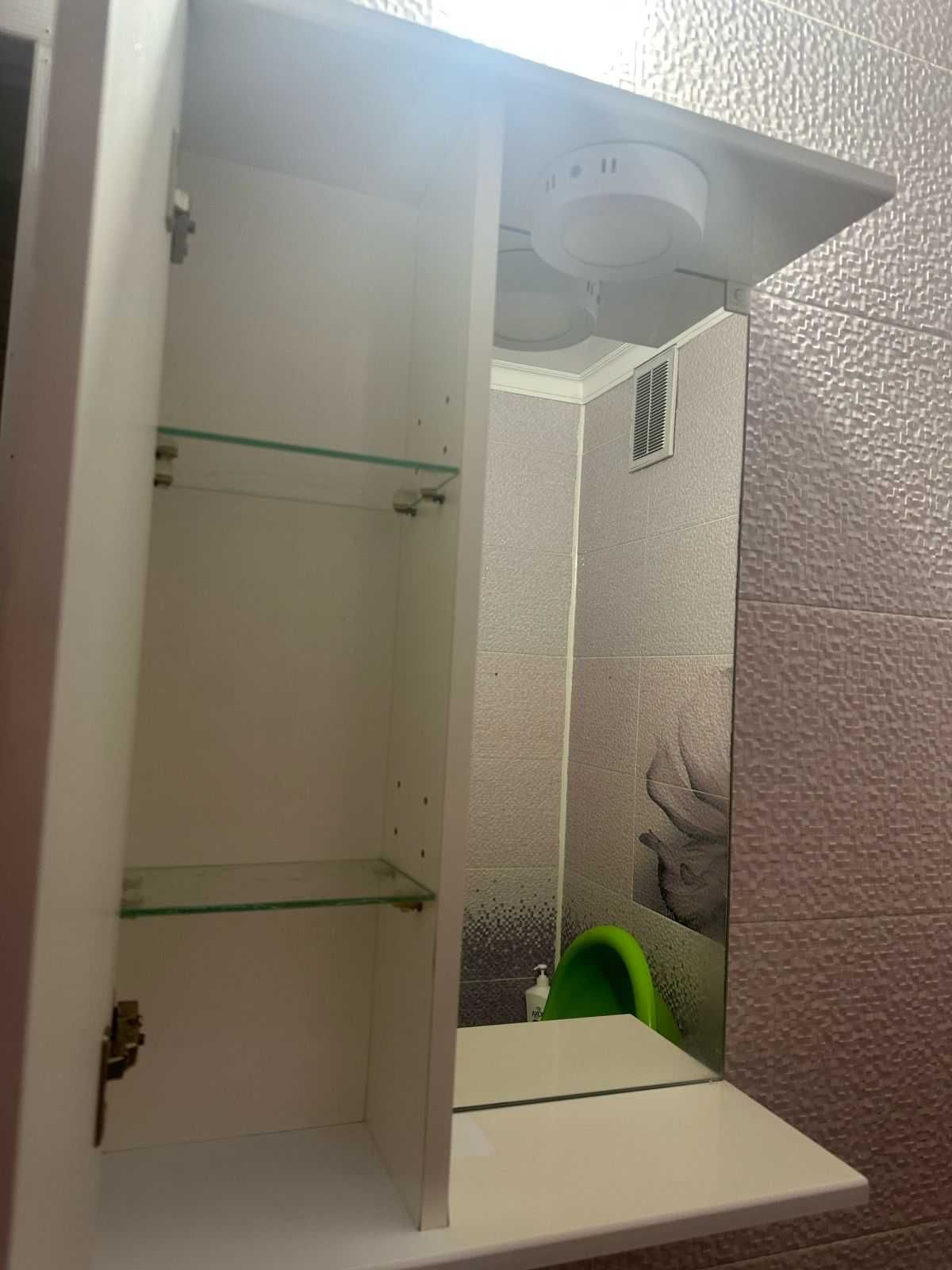Навесной шкаф в ванную