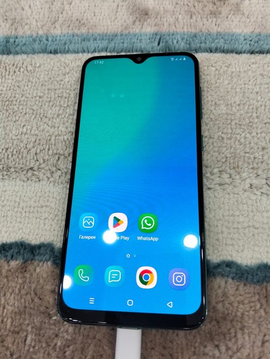 Продам сиартфон Samsung A30s