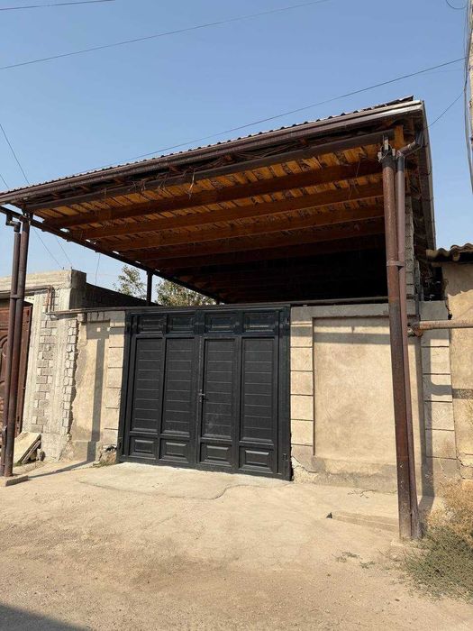 Продаётся дом в удобном локации не далеко от парка Янги Узбекистан