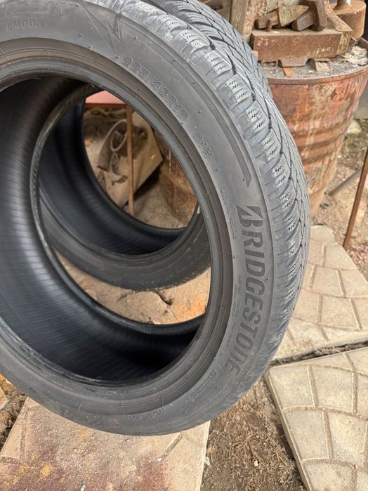 2 Anvelope 225/45/17 bridgeston iarna