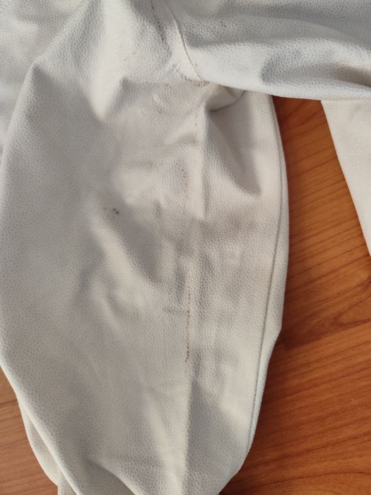 Pantaloni piele marimea 34