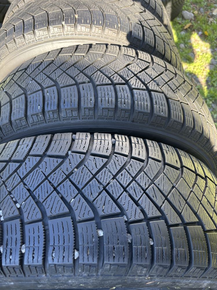 215/60 R16 4бр зимни гуми