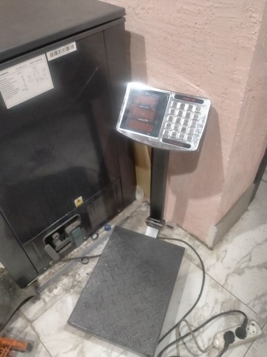 Напольные весы TCS-200