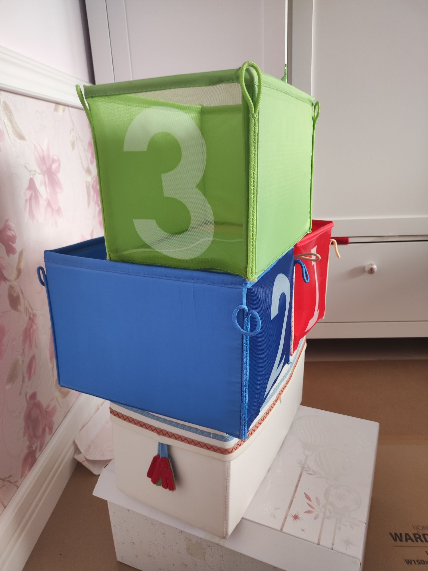 5 броя кутии Икея