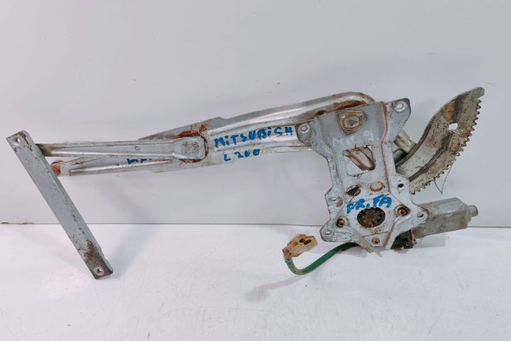 Macara  Dreapta Fata  0621006524 Mitsubishi L200 a 3-a generatie