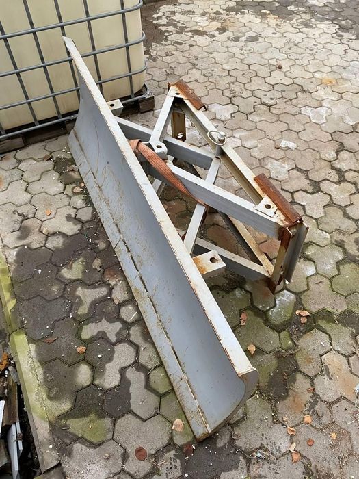 Bobcat отвал на мини погрузчик