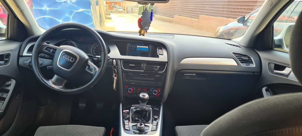 Audi a4 b8 2008  2.0 Tdi 143.CP