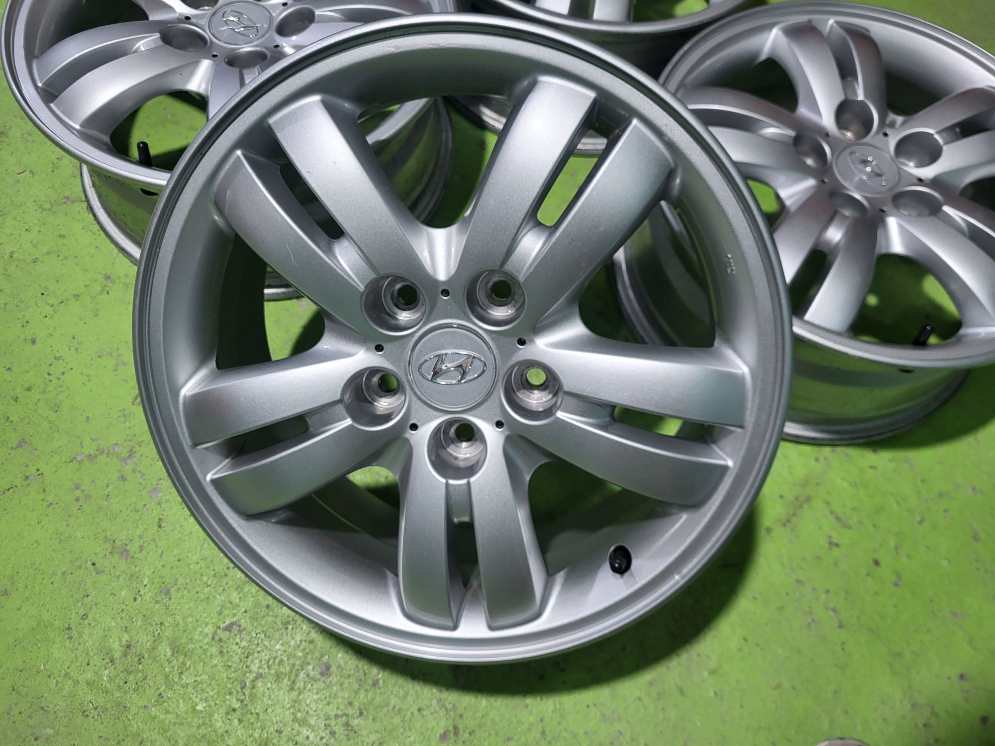 16 5x114.3 Hyundai Kia лети джанти 5х114.3 Киа Хюндай
