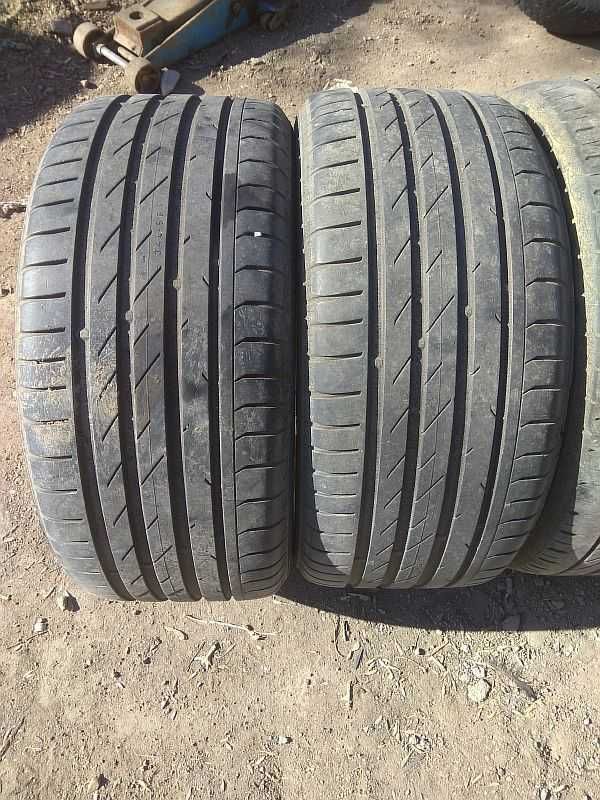 Шины 255/40 R18 - "Nokian Hakka Black" (Финляндия), летние.