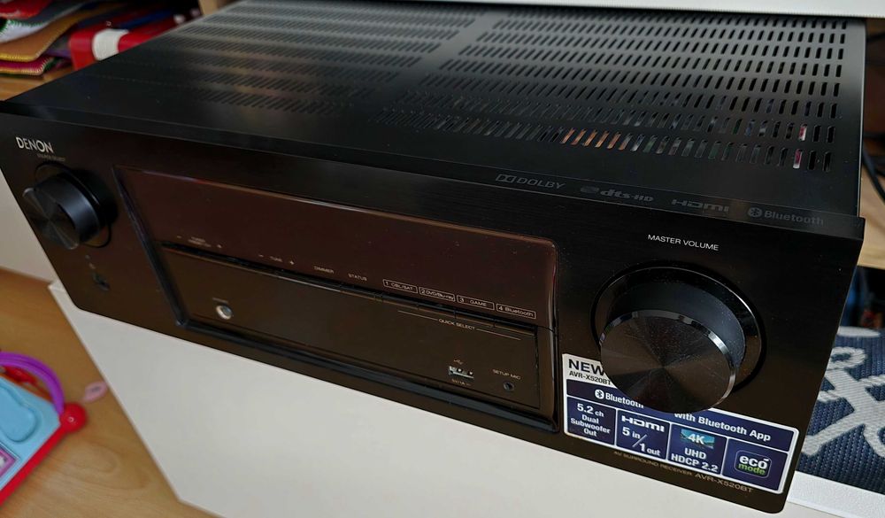 Receiver Denon AVR-X520BT