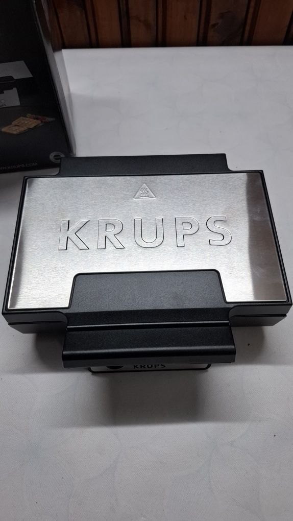 Гофретник Krups FDK 251, 850W за белгийски гофрети