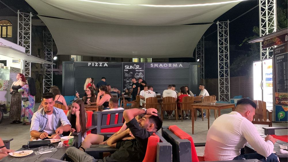Costinesti Loc pentru rulota fast-food