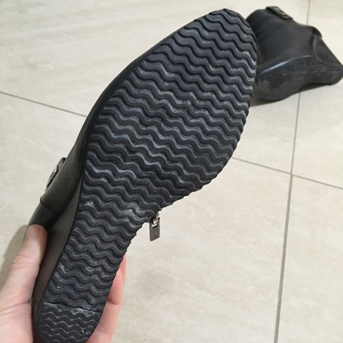 Ghete din piele naturala, talpa ortopedica, marimea 38