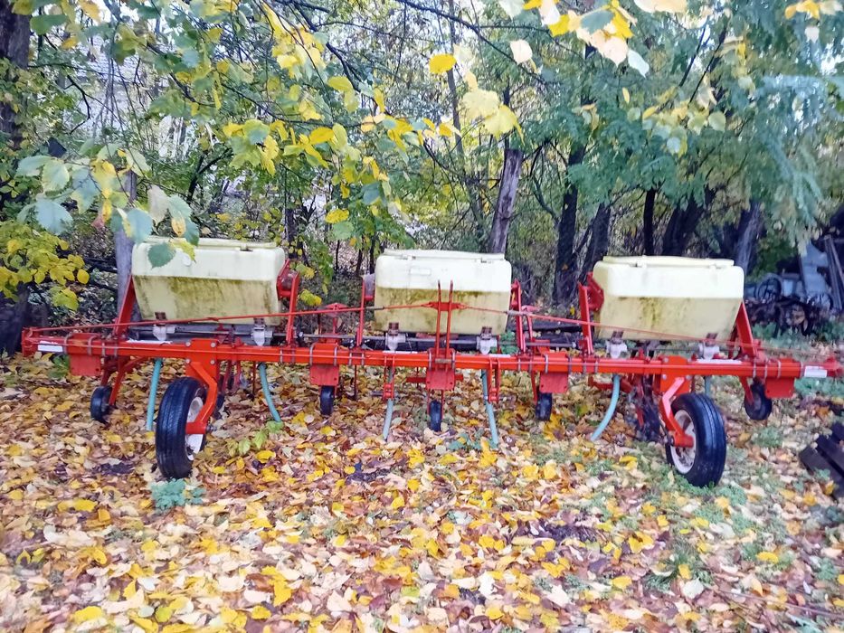 Vand cultivator de mat craiova cu fertilizare