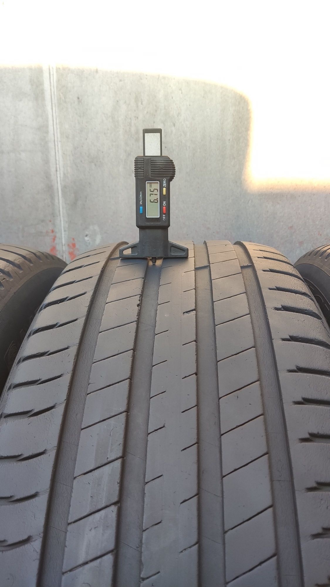 4бр. летни гуми 235/60/18 Michelin Latitude Sport 3
dot21
6.8mm
Добро