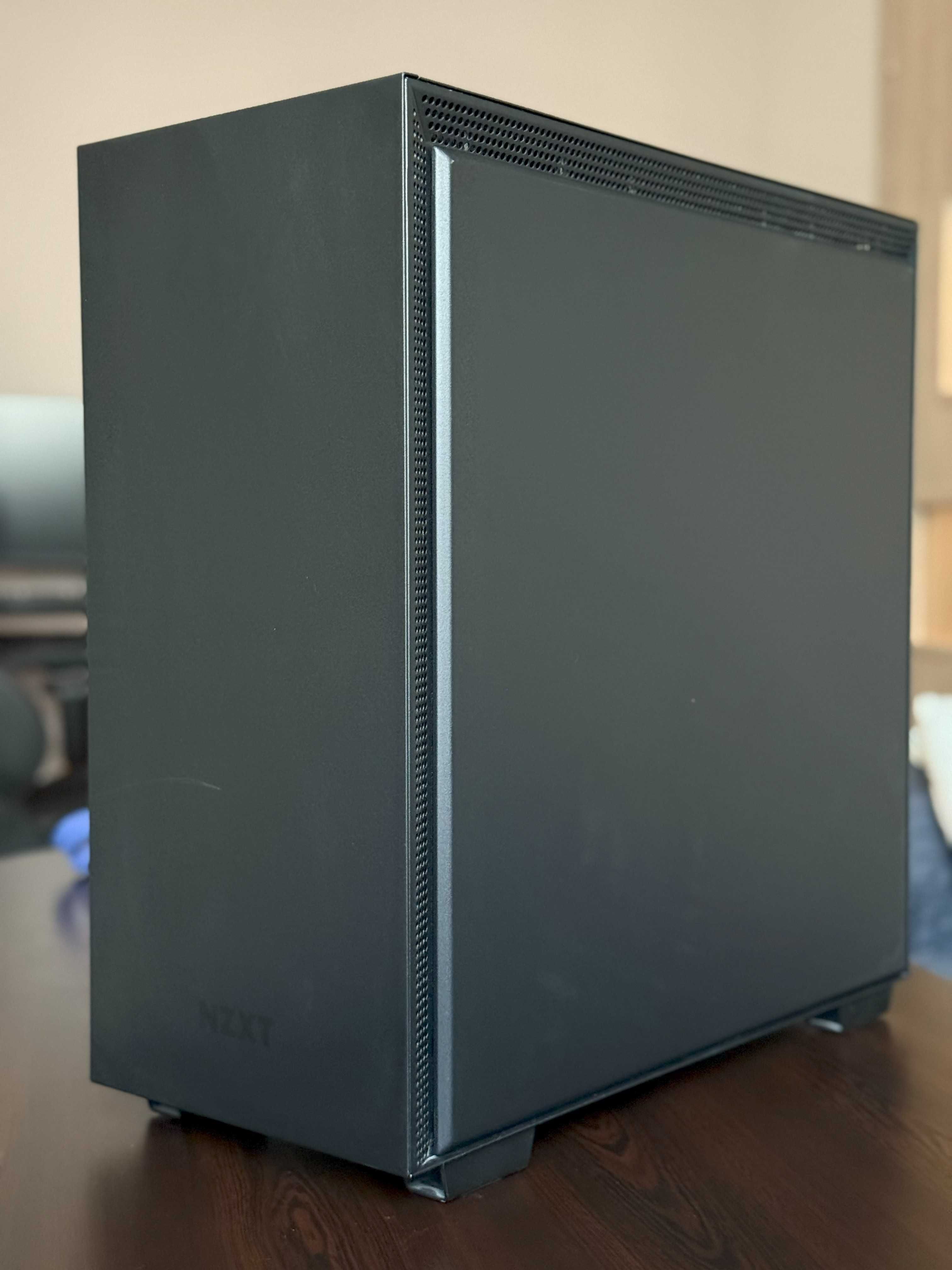 Настолен компютър AMD Ryzen 9 и NVIDIA RTX3080